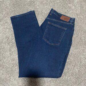 LL Bean Men's Jeans. 34W X 32L. Blue.